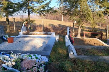 Morminte profanate in cimitirul din Bodnareni