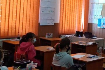 Profesorii trebuie să asigure triajului zilnic