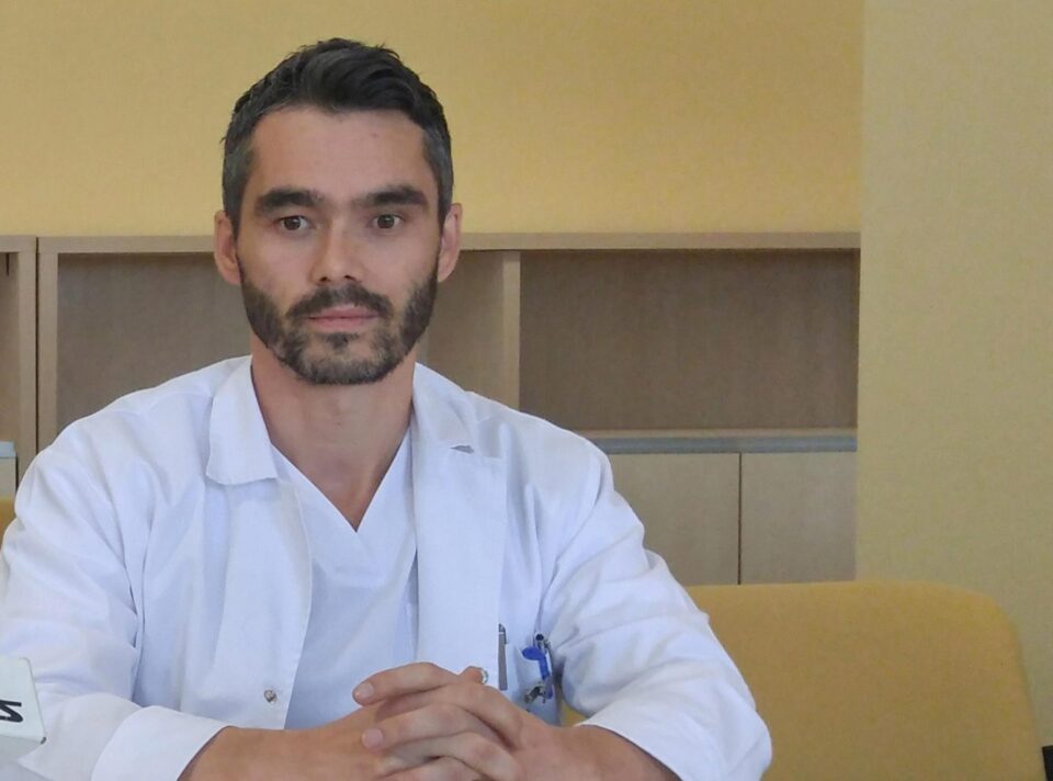 Dr. Gelu Duprii