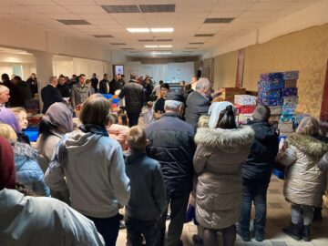 Crăciunul copiilor în adăpostul din subsolul Bisericii Betel