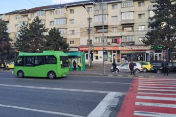 Călătorii au fost uitați în autobuzul de pe linia 22, în stația Orizont