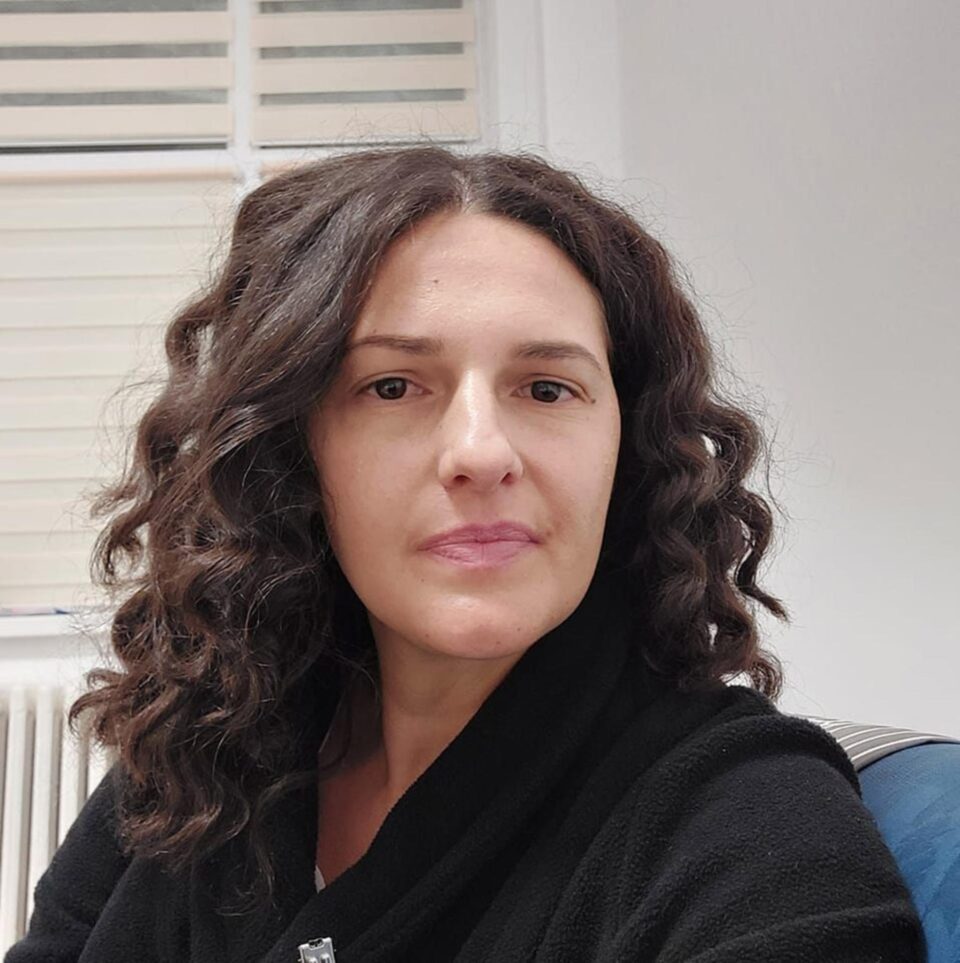 Compartimentul de Primiri Urgențe al Spitalului Municipal Rădăuți a rămas cu un singur medic urgentist, dr. Alina Cigoli-Senescu FOTO Facebook Compartimentul de Primiri Urgențe al Spitalului Municipal Rădăuți a rămas cu un singur medic urgentist, dr. Alina Cigoli-Senescu FOTO Facebook