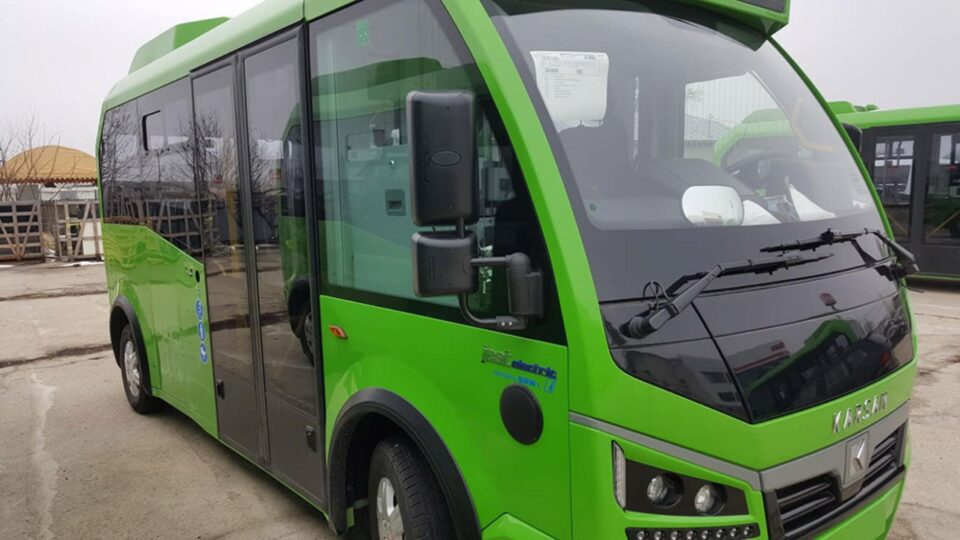 Taxatoarele de la TPL Suceava se pot recalifica șoferi pentru autobuzele electrice mici Taxatoarele de la TPL Suceava se pot recalifica șoferi pentru autobuzele electrice mici