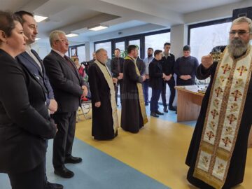 Slujba de sfințire la inaugurarea Grădiniței de la Colegiul „Mihai Eminescu”