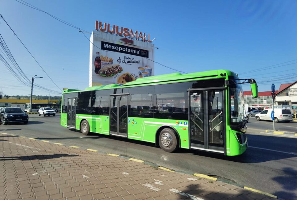Scurtarea traseelor unor autobuze TPL în municipiul Suceava împarte călătorii în două tabere Scurtarea traseelor unor autobuze TPL în municipiul Suceava împarte călătorii în două tabere