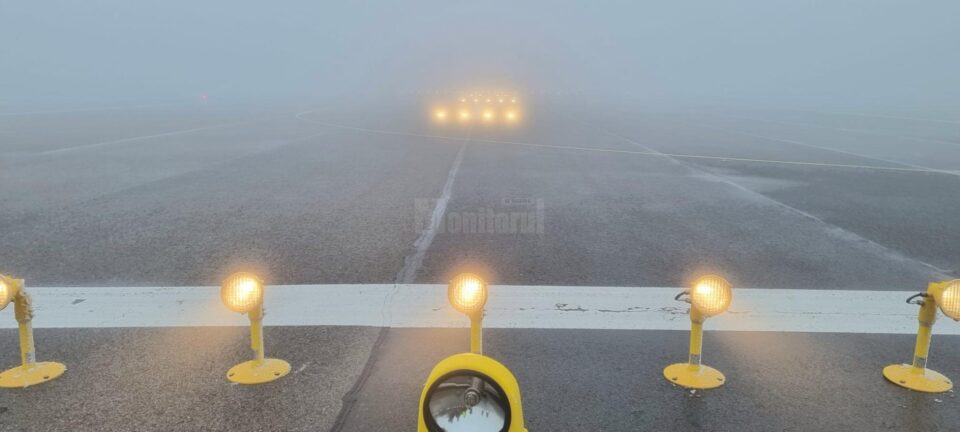 Pe aeroportul din Suceava este din nou ceață