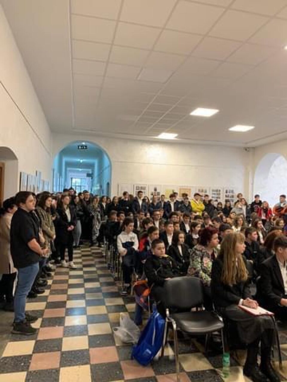 „Eminescu ieri și azi”, la Colegiul Național „Eudoxiu Hurmuzachi” din Rădăuți