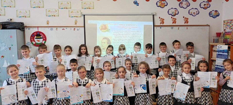 Elevi și profesori „Cu Eminescu în suflet”, la Școala Nr. 4 Suceava
