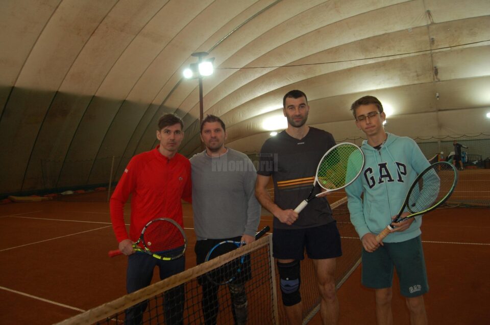 Careul de asi al concursului de Nivelul 7, Dan Vladeanu, Mihai Tipu, Gheorghita Sestac si Maximilian Nicoara Careul de asi al concursului de Nivelul 7, Dan Vladeanu, Mihai Tipu, Gheorghita Sestac si Maximilian Nicoara