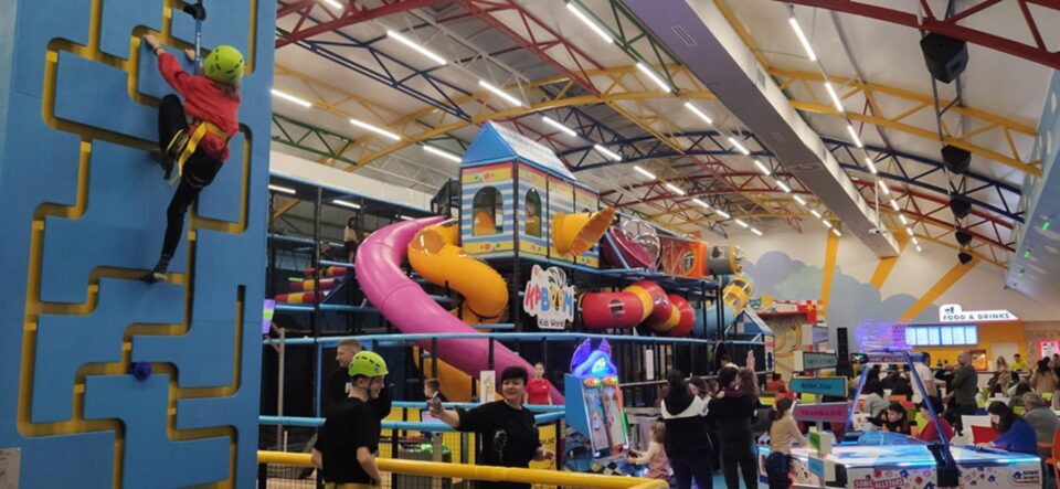 ”KABOOM – Kids World”, un concept unic pentru Suceava și pentru întreaga zonă, cu o mare varietate de atracții pentru toate vârstele