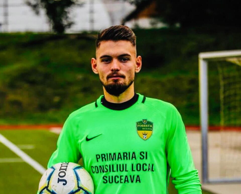 Portarul Daniel Zvoronciuc revine la Foresta