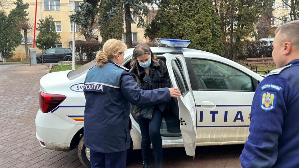 Vineri după-amiază, medicul oncolog a fost scos din arest și prezentat în fața unui magistrat de la Tribunalul Suceava