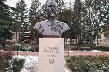 Bustul domnitorul Alexandru Ioan Cuza