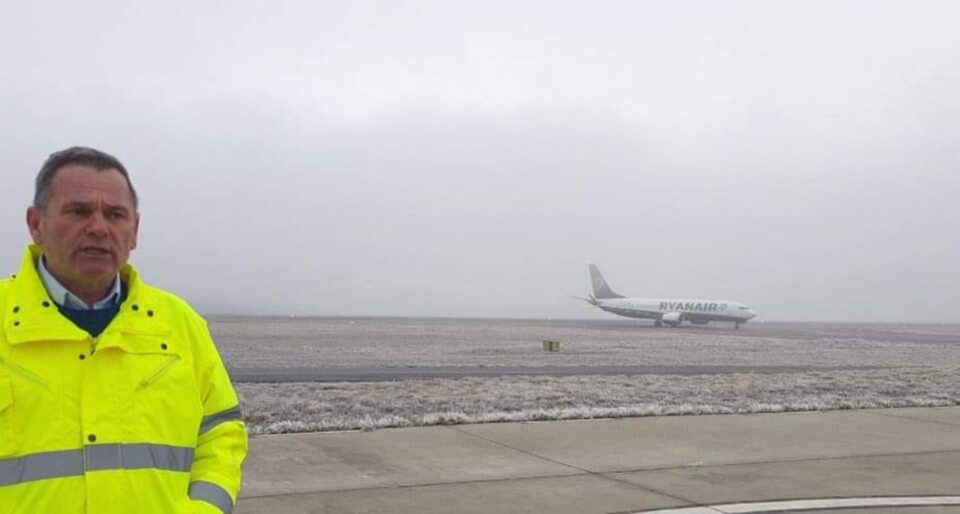Traficul aerian pe Aeroportul Suceava s-a desfășurat marți conform orarului de zbor stabilit Traficul aerian pe Aeroportul Suceava s-a desfășurat marți conform orarului de zbor stabilit
