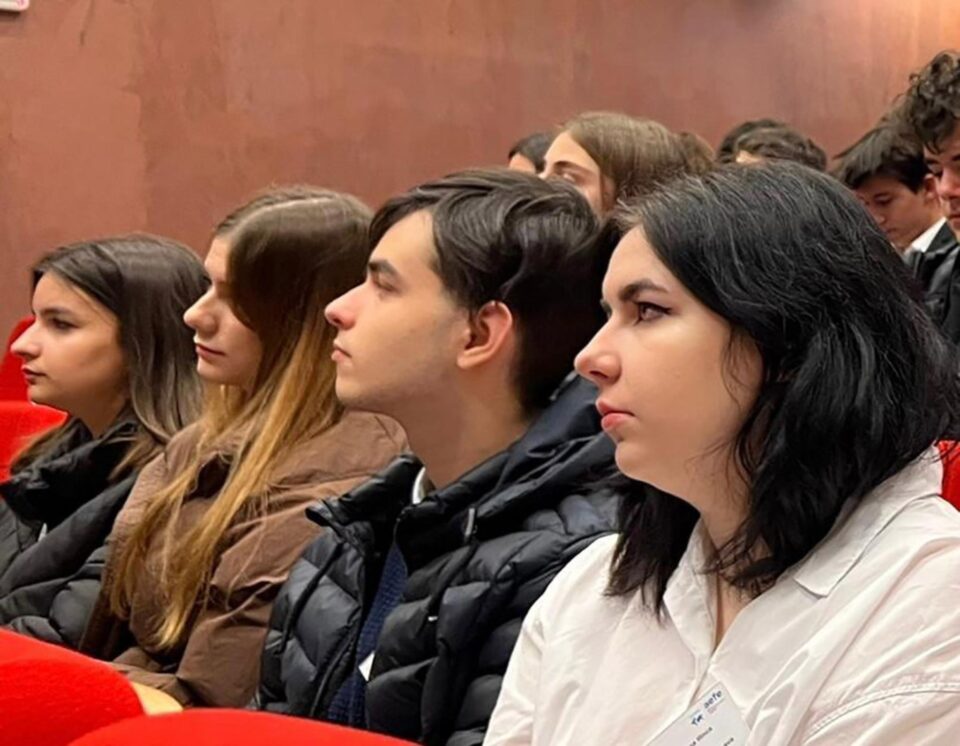 Premiul II pentru elevii suceveni