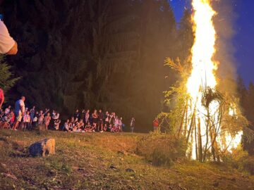 Tabără artistică internațională, calificare în finala unui concurs de dans din Italia, spectacole pentru susținerea performanței, câteva din realizările Omnia Ballet Suceava