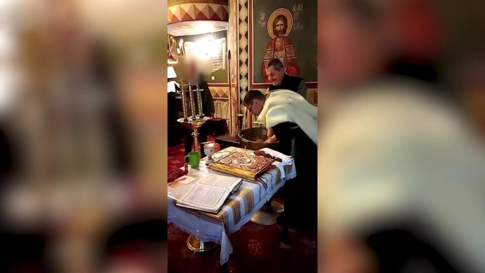 Arhiepiscopia Sucevei și Rădăuților: „O contestație a raportului IML București este un demers firesc, pentru a avea o constantă a concluziilor” Arhiepiscopia Sucevei și Rădăuților: „O contestație a raportului IML București este un demers firesc, pentru a avea o constantă a concluziilor”