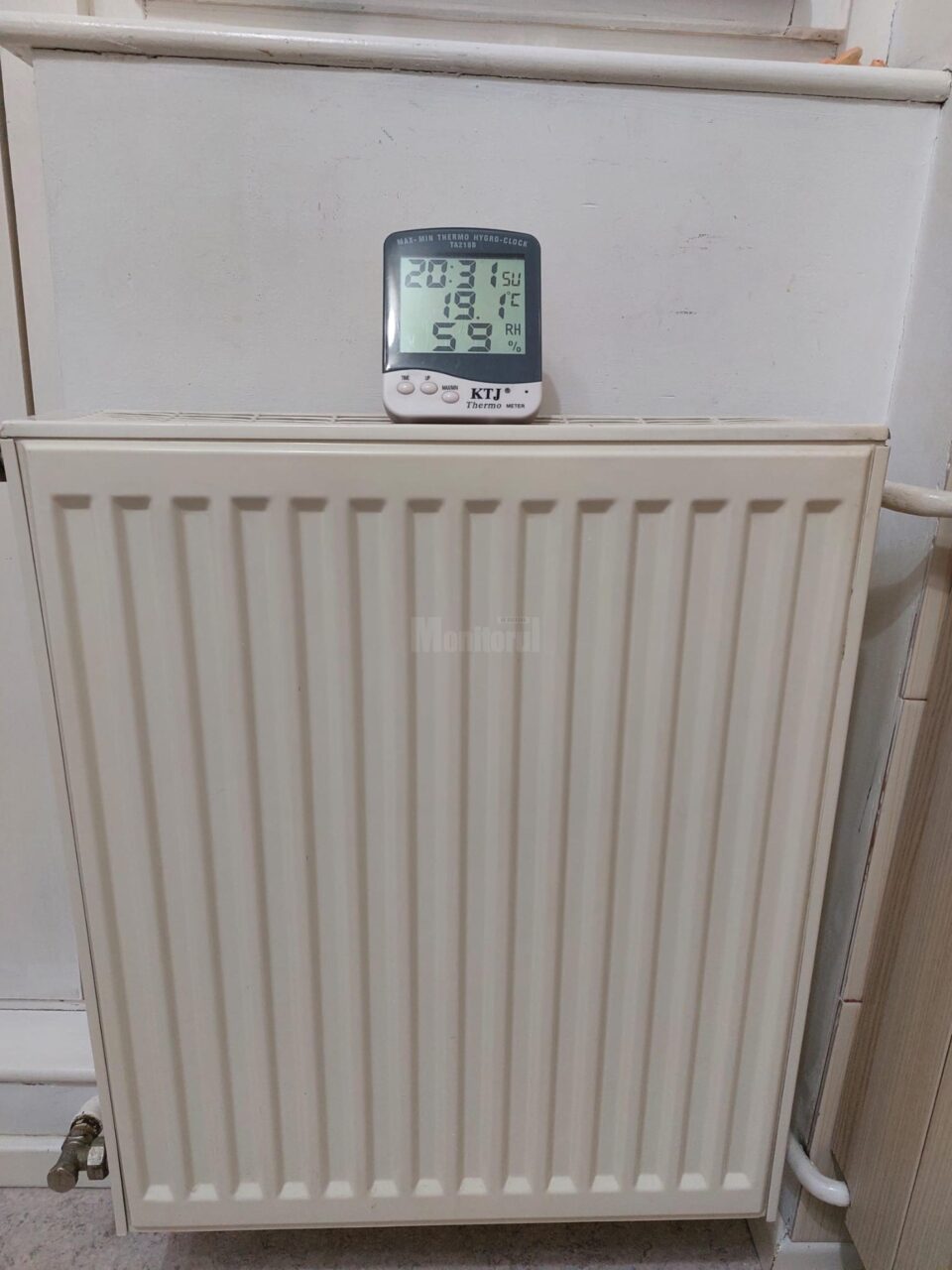 Temperatura a scazut în locuințele celor din zona Gării, furnizarea urmand să fie oprită inclusiv luni, pina la remedierea avariei 1 Temperatura a scazut în locuințele celor din zona Gării, furnizarea urmand să fie oprită inclusiv luni, pina la remedierea avariei 1