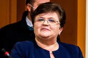 Daniela Ceredeev și-a dat demisia din funcția de purtător de cuvânt al Inspectoratului Școlar Suceava