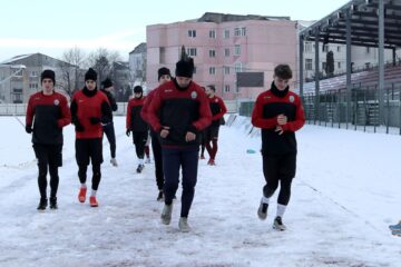 Fotbaliștii de la Șomuz au revenit la antrenamente. Fot Alex Savescu (Falticeni Online)