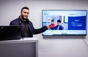 Masterand în științe economice la Cluj, revine în jud Suceava pentru a prelua o franciză în domeniul IT