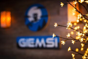 Masterand în științe economice la Cluj, revine în jud Suceava pentru a prelua o franciză în domeniul IT