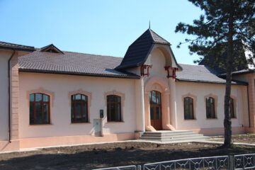 Școala din Zamostea