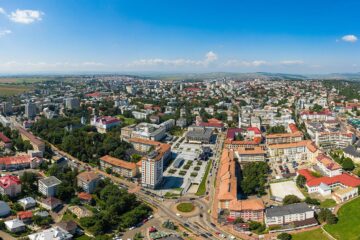 Paradoxul Sucevei – scădere a populației la Recensământ, creștere a celor domiciliați în acte