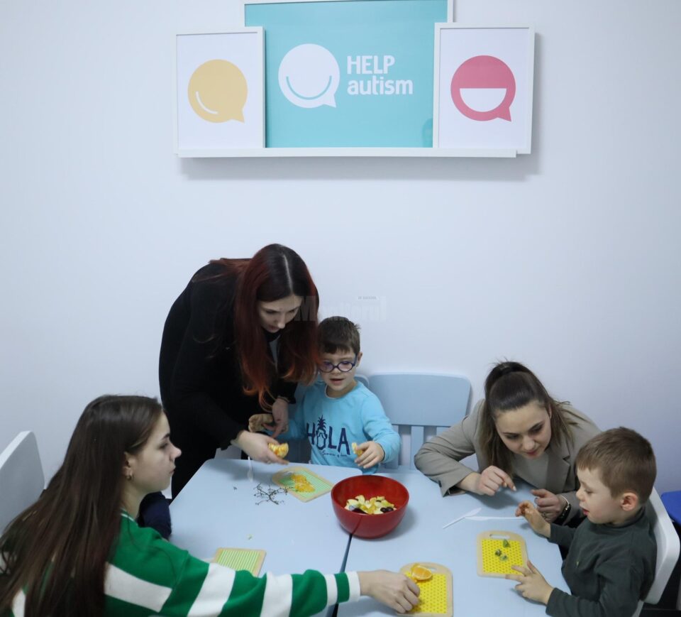 HELP Autism Suceava grupuri socializare