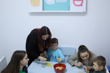 HELP Autism Suceava grupuri socializare