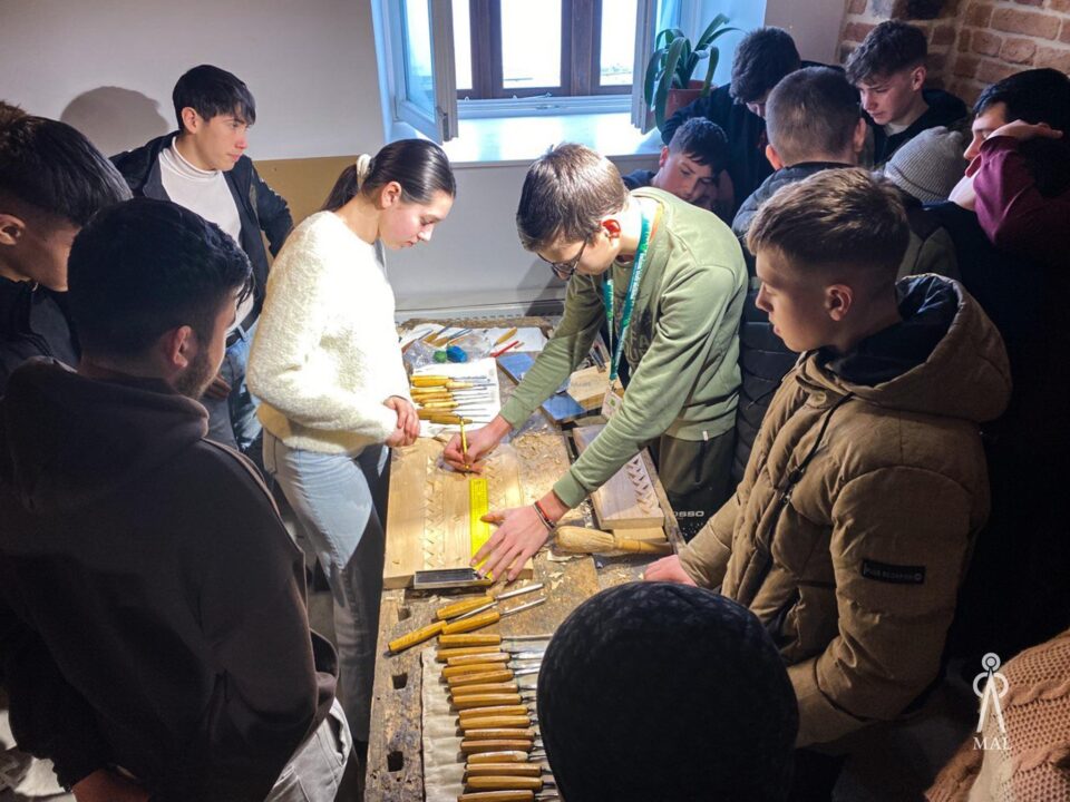 „Atelierul Meșterului Ion”, inaugurat la Muzeul Arta Lemnului Câmpulung Moldovenesc