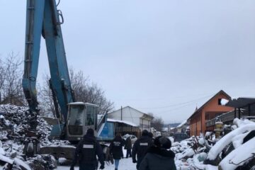 Percheziții la depozitul din Burdujeni