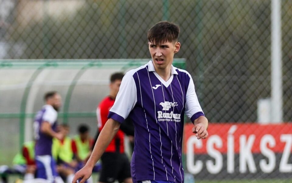 Juniorul Alexandru Savin a punctat pentru Somuz in amicalul cu Ceahlaul. Foto Alex Savescu Juniorul Alexandru Savin a punctat pentru Somuz in amicalul cu Ceahlaul. Foto Alex Savescu