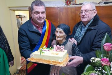 Viorica Hogaș, sărbătorită la vârsta de 108 ani