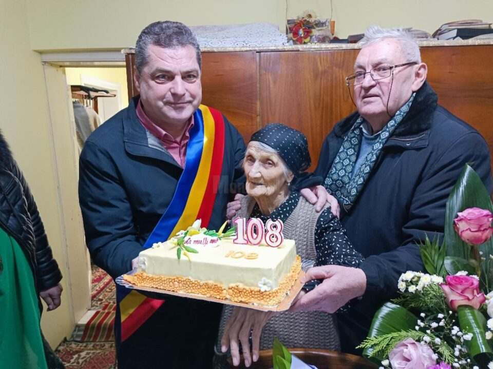 Viorica Hogaș, sărbătorită la vârsta de 108 ani