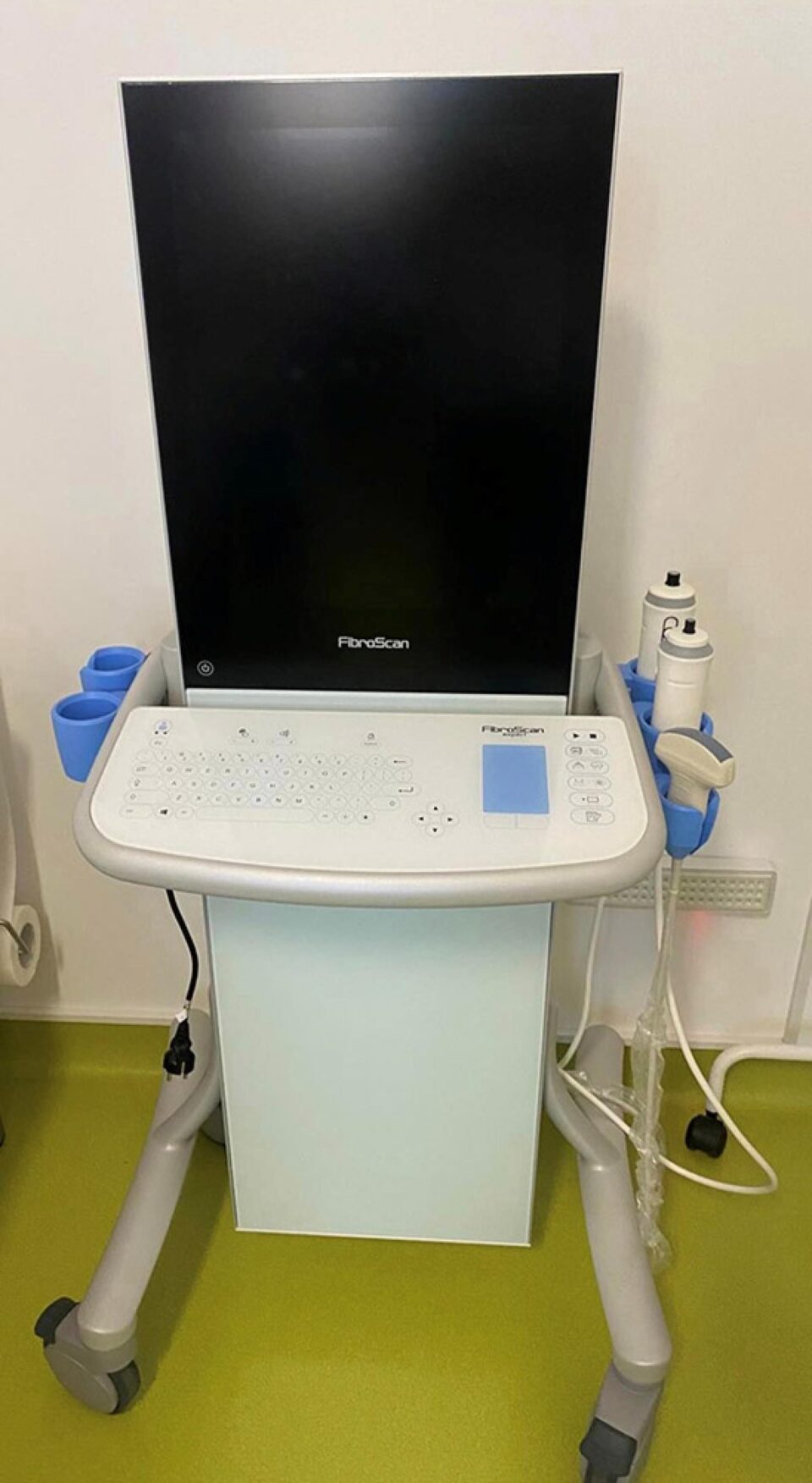 Echipamente medicale ultramoderne la compartimentele Urologie și Gastroenterologie de la Spitalul Municipal Fălticeni