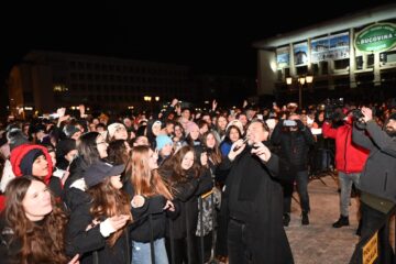 Fenomenul Horia Brenciu s-a dezlănțuit pe scenă la concertele de aniversare a 635 de ani de atestare documentara a Sucevei 3
