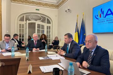 Primarul Sucevei, Ion Lungu, la discuțiile cu Ministrul Dezvoltării, Lucrărilor Publice și Administrației, Atilla Cseke
