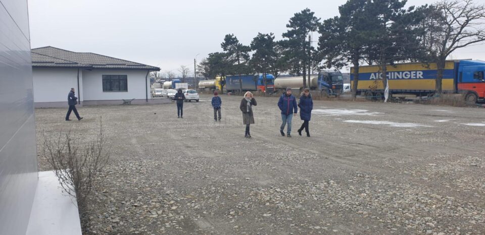 Autogara și autobaza din Vama Siret