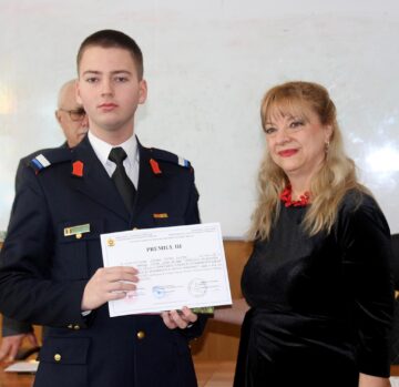 Premii pentru elevii militari, la un concurs de științe exacte