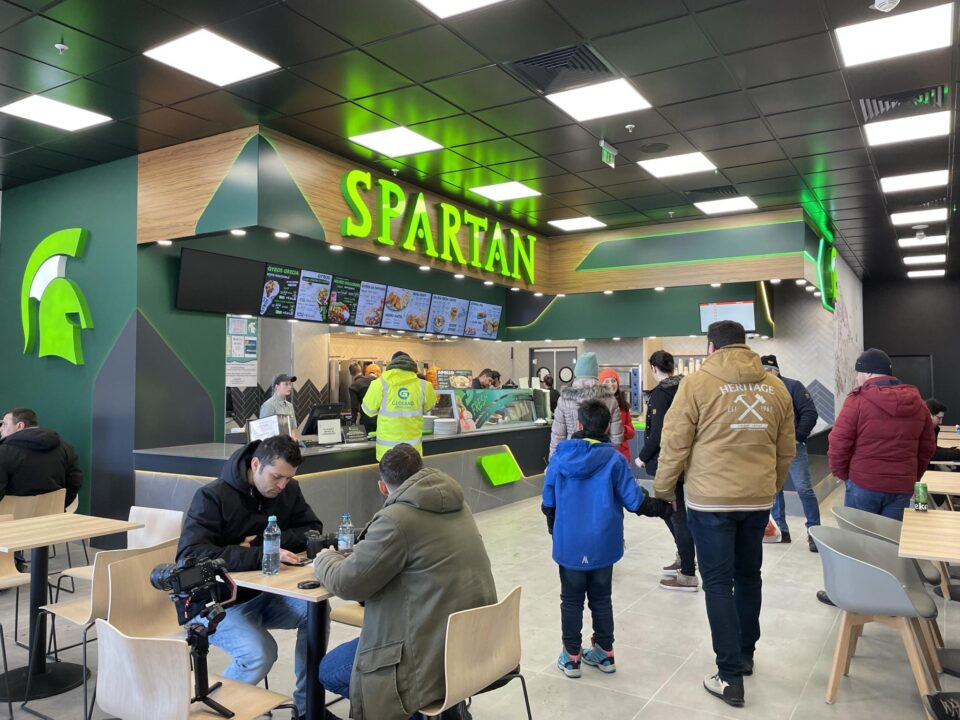 Compania care deține lanțul de restaurante Spartan a fost vândută pentru 20,3 milioane euro