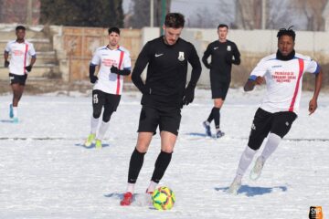 Noii jucători ai celor de la Șomuz au fost testați în amicalul cu Ceahlăul, de săptămâna trecută. Foto Dan Eșanu