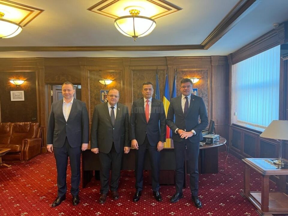 Președintele CJ Suceava, Gheorghe Flutur, prezent la semnarea contractului pentru autostrada Bacău - Pașcani Președintele CJ Suceava, Gheorghe Flutur, prezent la semnarea contractului pentru autostrada Bacău - Pașcani