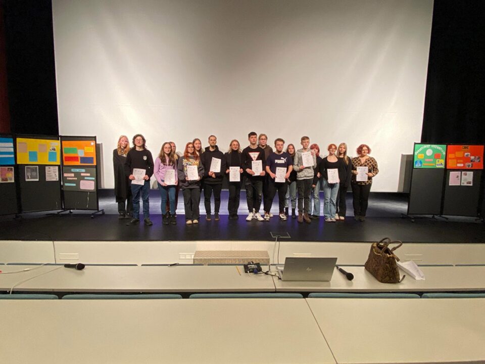 Elevii Colegiului de Artă Suceava, în Finlanda, din cadrul unui proiect Erasmus Elevii Colegiului de Artă Suceava, în Finlanda, din cadrul unui proiect Erasmus