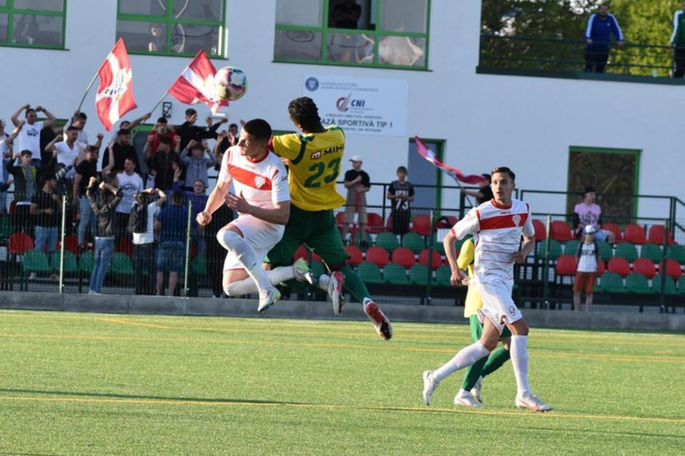 Dante Botoșani se afundă tot mai mult în clasament. Foto Faceboook - Fotograful Sportiv Dante Botoșani se afundă tot mai mult în clasament. Foto Faceboook - Fotograful Sportiv