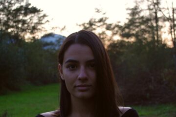 Conferință gratuită cu trainerul în pedagogii alternative Ilinca Tudorici, la Muzeul Arta Lemnului