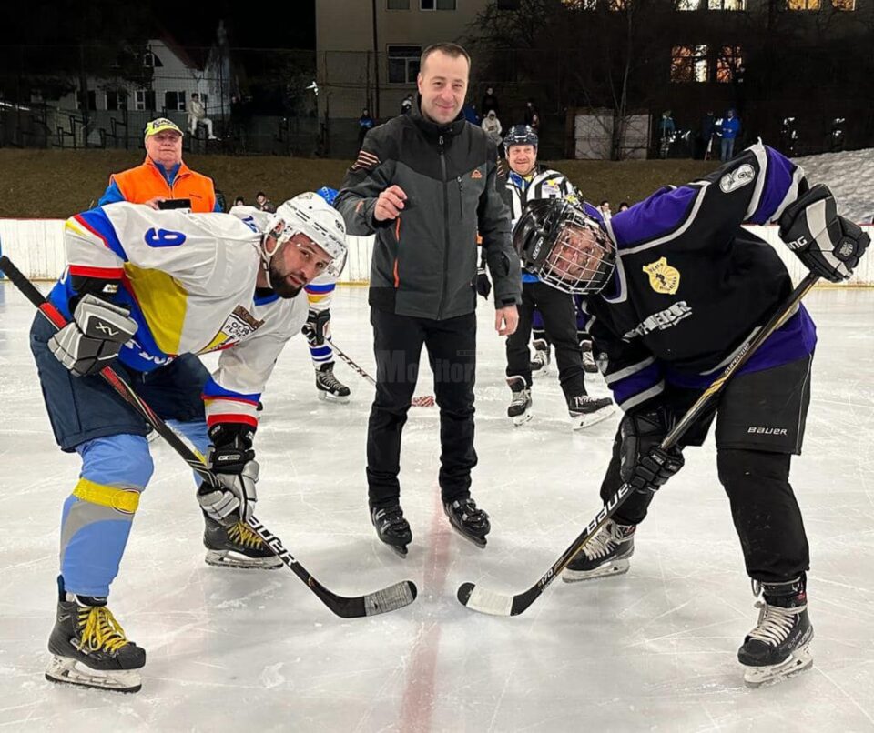 Viceprimarul Lucian Harșovschi a dat startul competiției care se desfășoară de vineri seara până duminică dimineață pe Patinoarul Artificial Areni