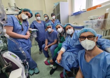 Echipele implicate atât în prelevarea, cât și în transplantarea organelor