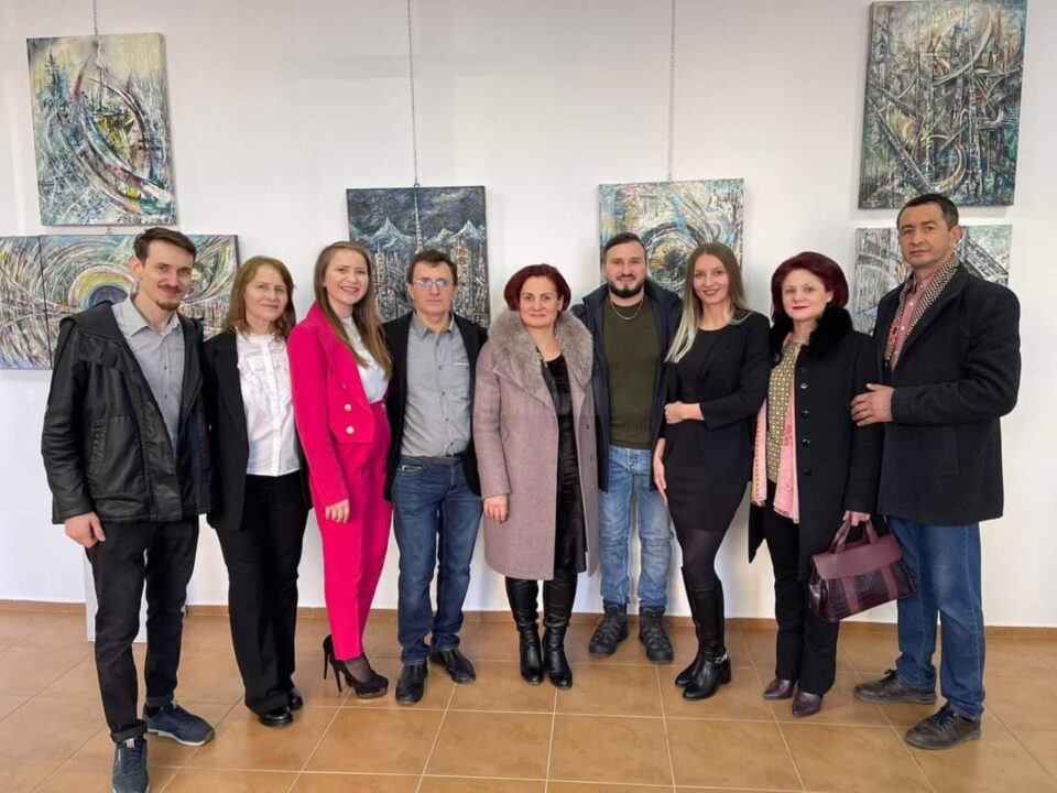 „Metafizica lui Olivian”, o expoziție destinată să vorbească atât minții, cât și ochilor