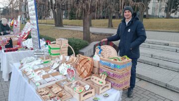 Igor Staler este mai interesat de vânzarea mărțișoarelor decât de o eventuală destabilizare a țării